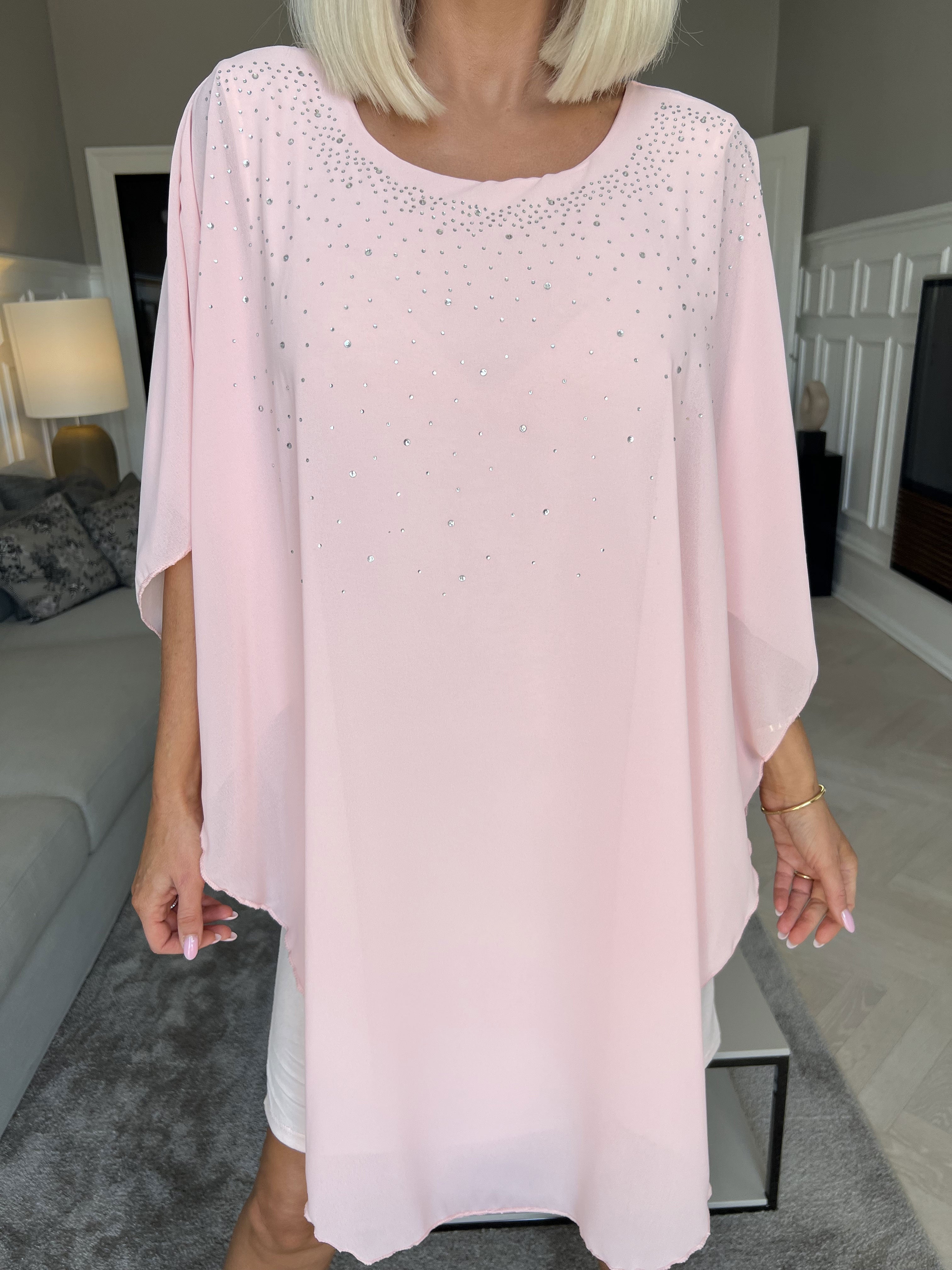 Kenya Crystal - Tunikakjole med chiffonlag og similisten